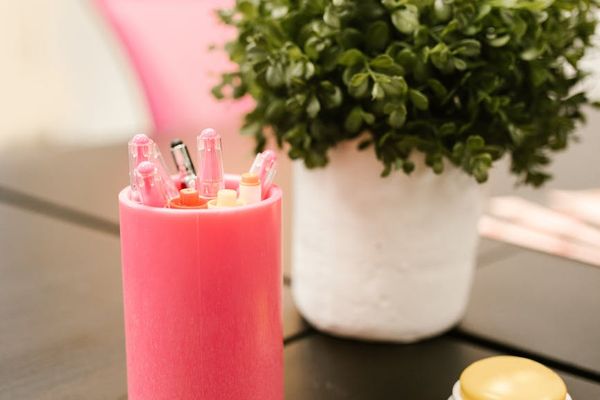 Workspace with a focus on relaxation and calm decorative elements